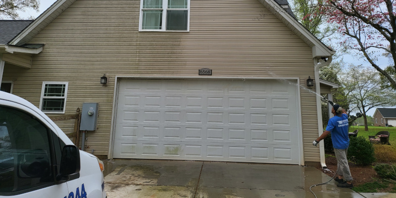 Siding Cleaning in Winston-Salem, North Carolina