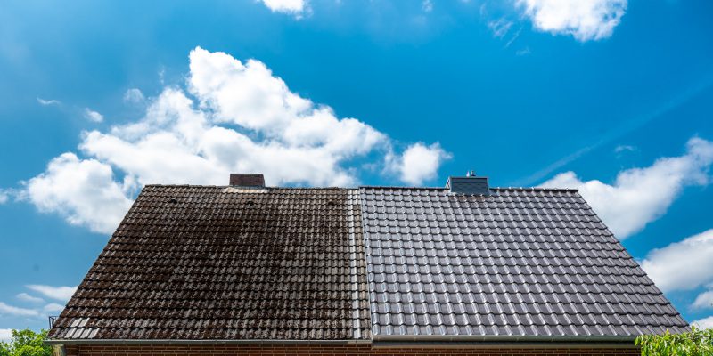3 Perks of Scheduling Roof Cleaning Services